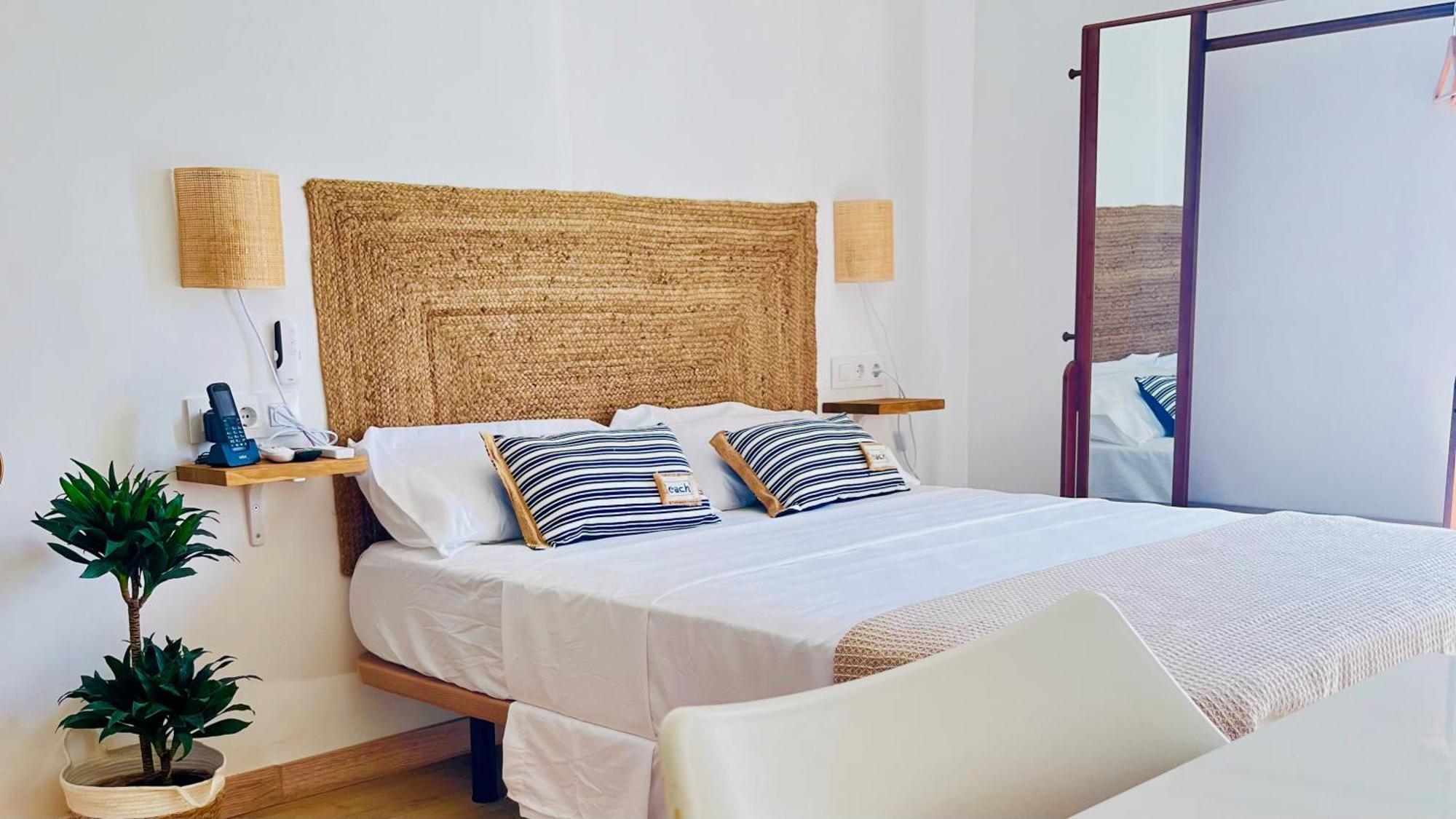 Hostal Playa Dreams Nautico Adults Гарруча Екстер'єр фото