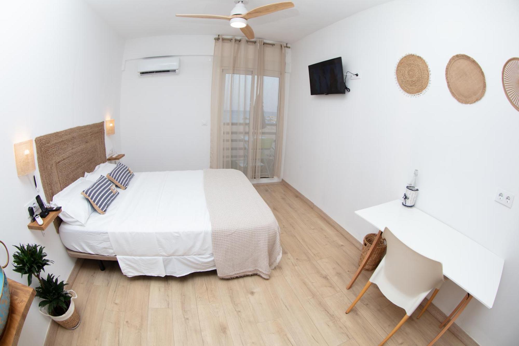Hostal Playa Dreams Nautico Adults Гарруча Екстер'єр фото